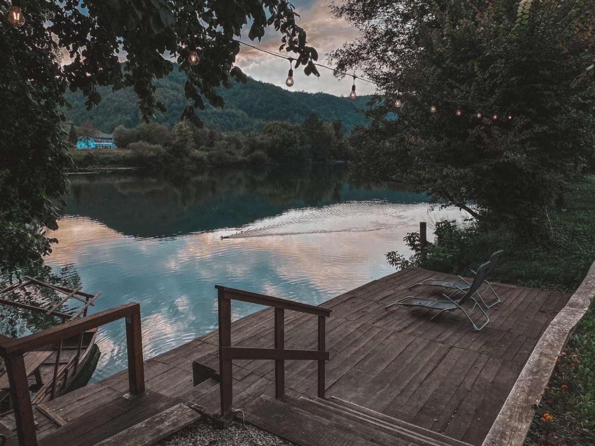 Holiday Home Green Coast ボサンスカ・クルパ エクステリア 写真