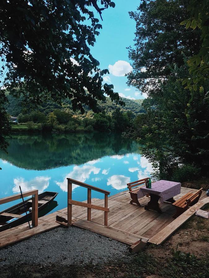 Holiday Home Green Coast ボサンスカ・クルパ エクステリア 写真