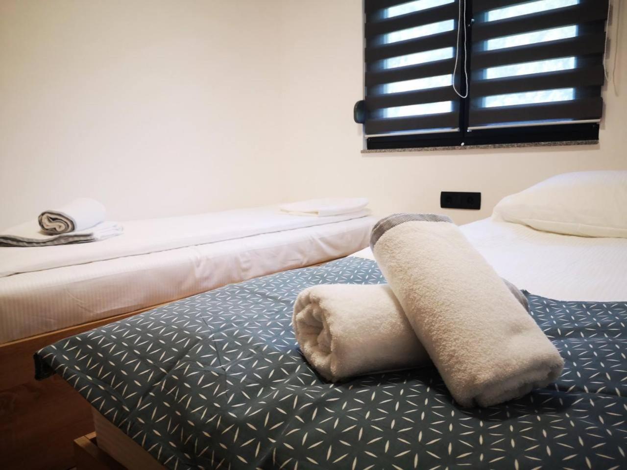Holiday Home Green Coast ボサンスカ・クルパ エクステリア 写真