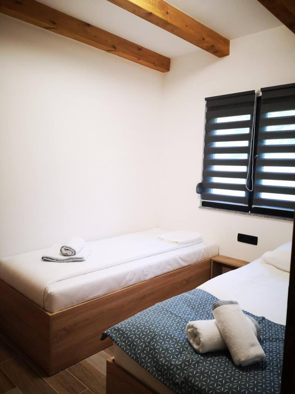 Holiday Home Green Coast ボサンスカ・クルパ エクステリア 写真